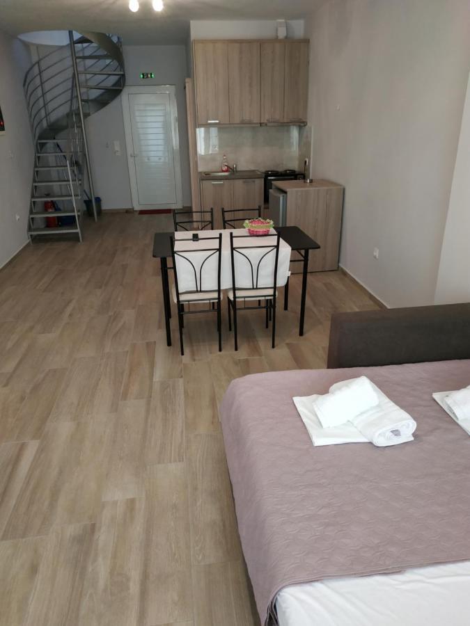 Lighthouse Apartments Chiliadou  Exterior foto